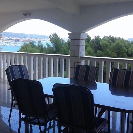 Villa Rosanda Apartments Trogir Exteriör bild