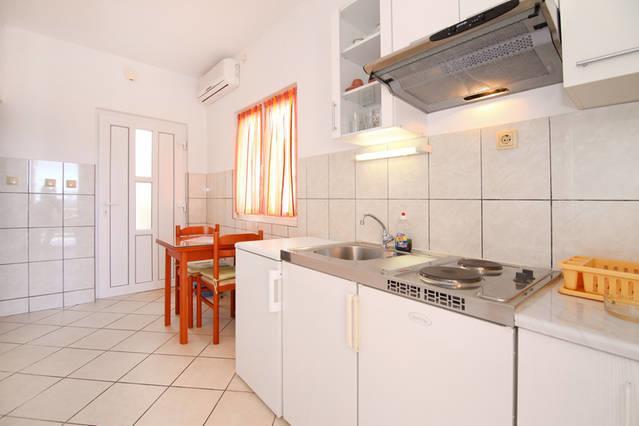 Villa Rosanda Apartments Trogir Exteriör bild