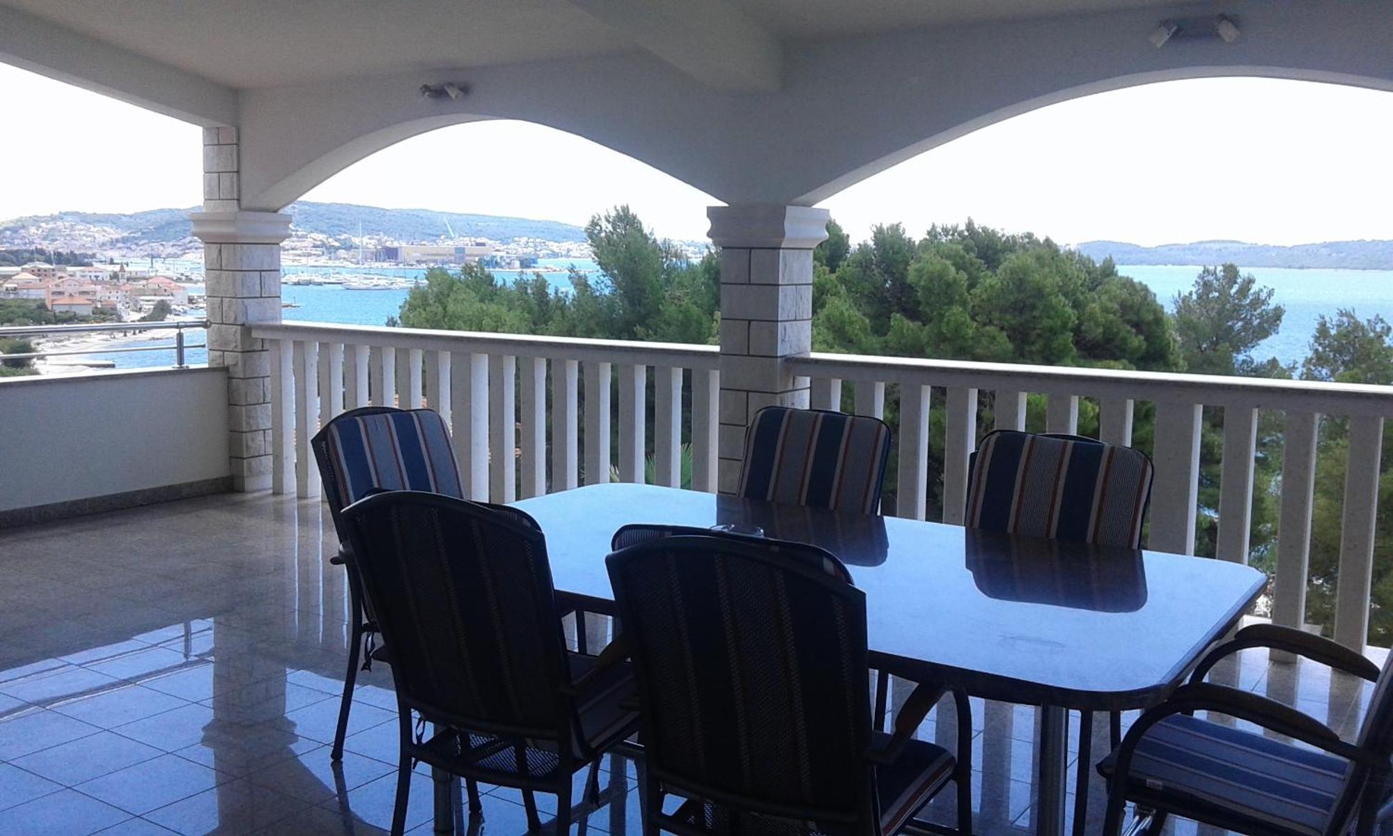Villa Rosanda Apartments Trogir Exteriör bild